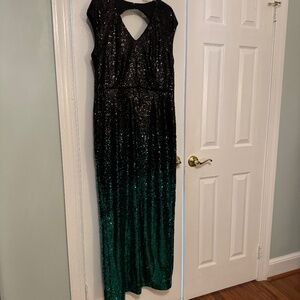 Gorgeous Evening Gown - Black to Green Ombre